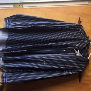Tommy Hilfiger long sleeve button down shirt